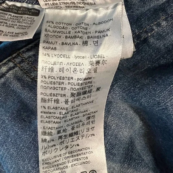 Levi's Premium 512 Ripped Jeans Men's Size W32 Blue Denim Slim Tapered Mid Rise - Picture 12 of 14